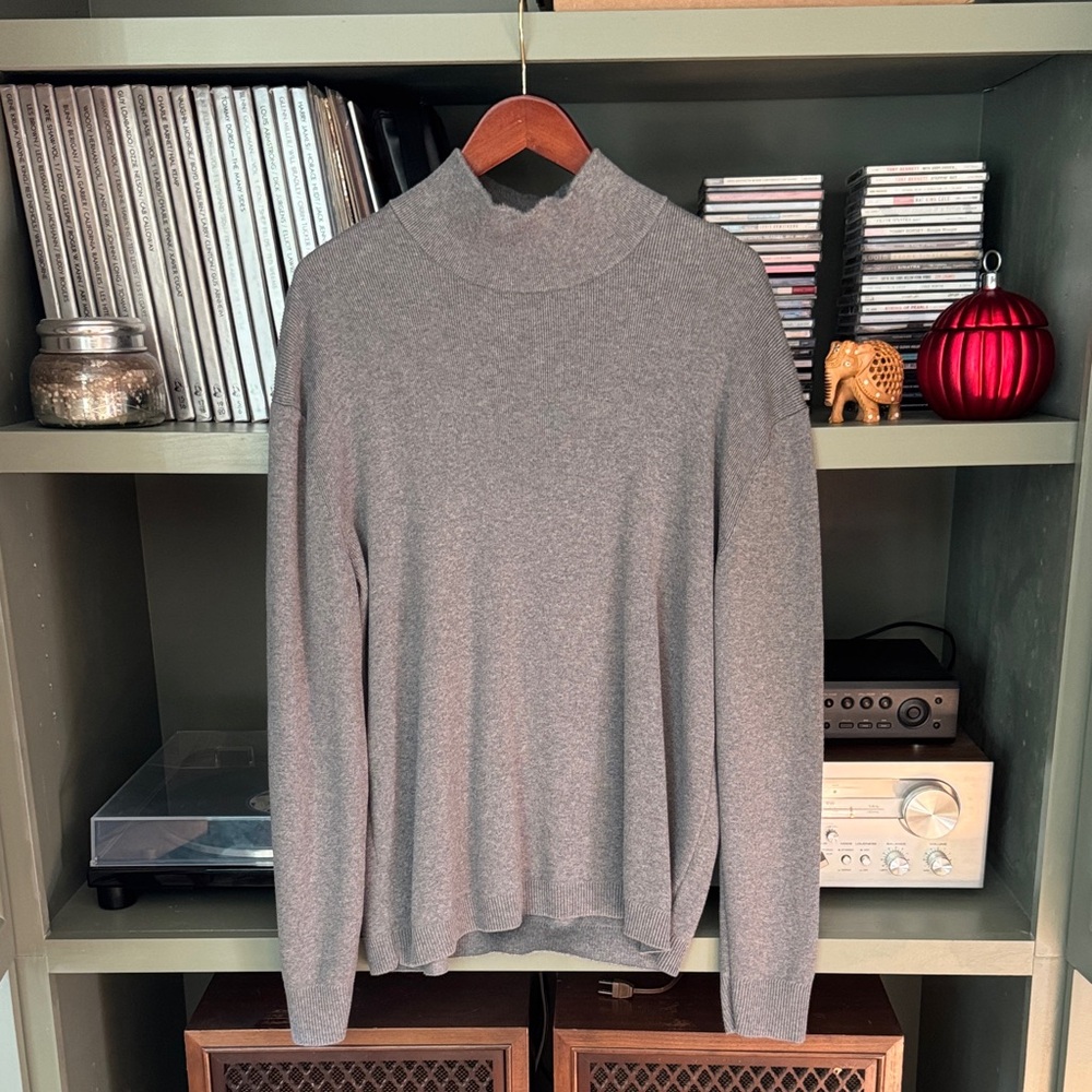 Banana Republic Men's Turtleneck Sweater in Gray